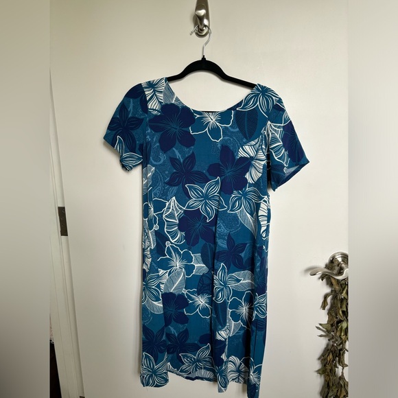 Blue Hawaiian Print Dress - Picture 1 of 5